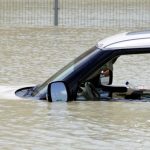 Inundaciones Históricas en Emiratos Árabes Unidos Después de Lluvias Sin Precedentes